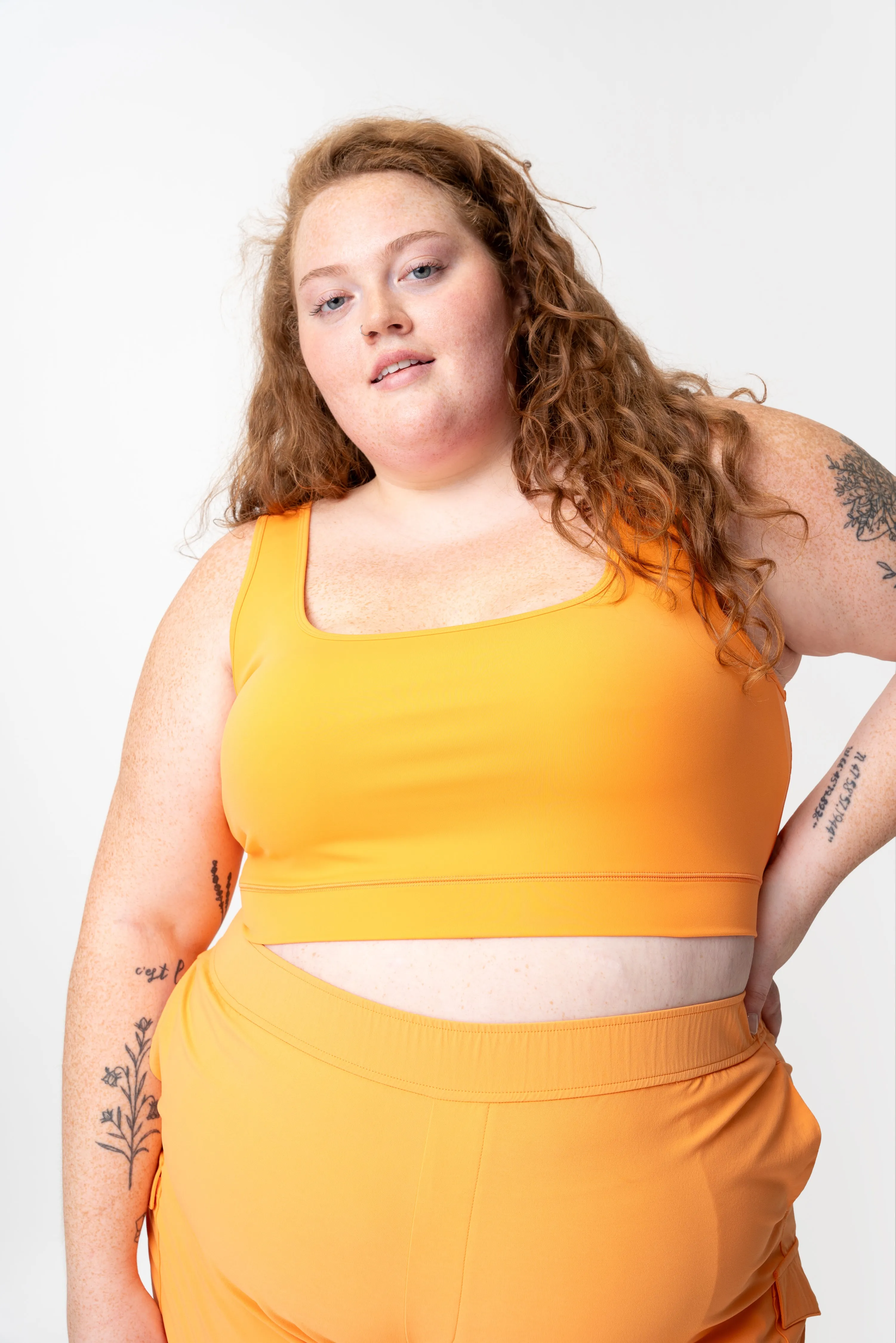 adventure performance cropped tank