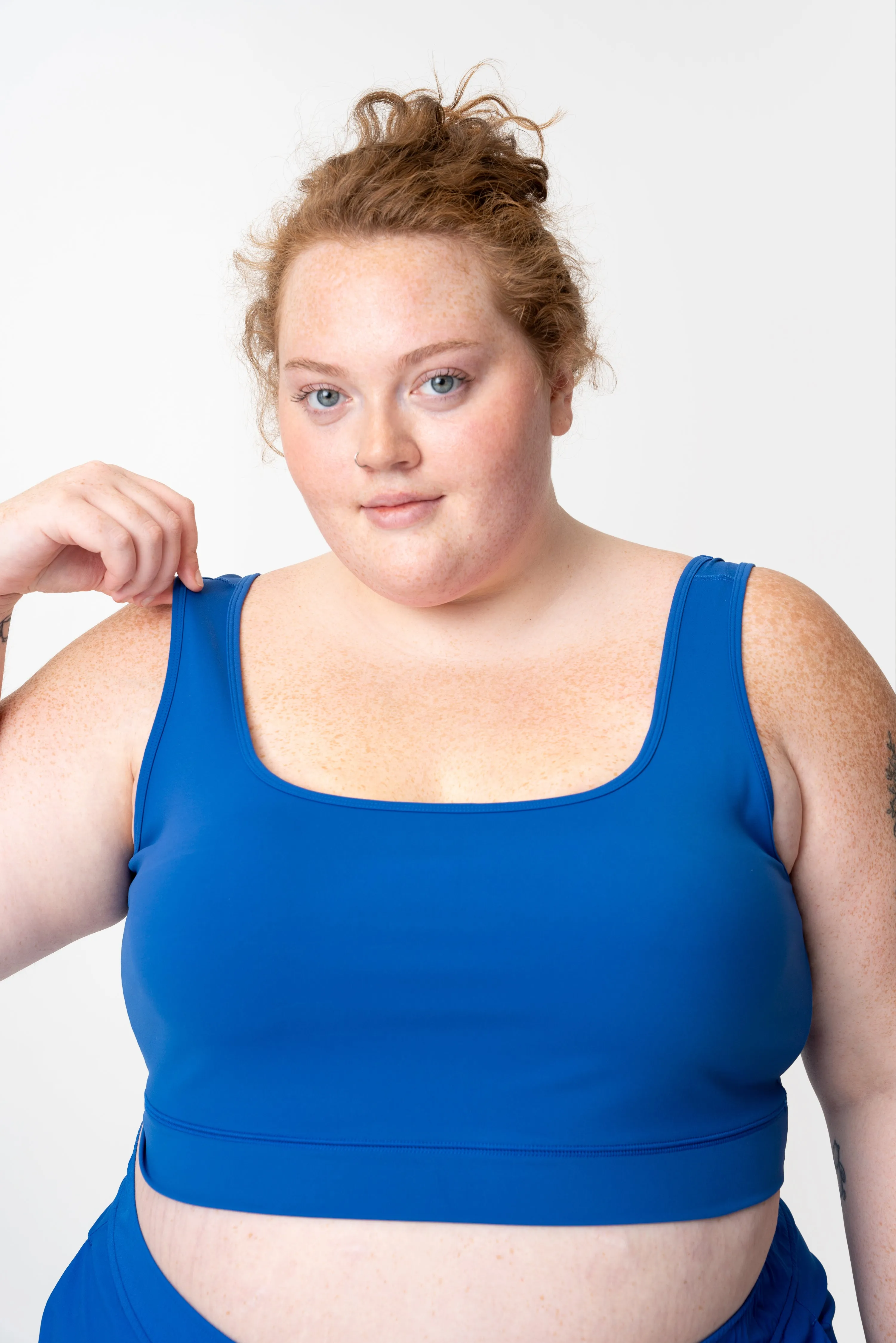 adventure performance cropped tank