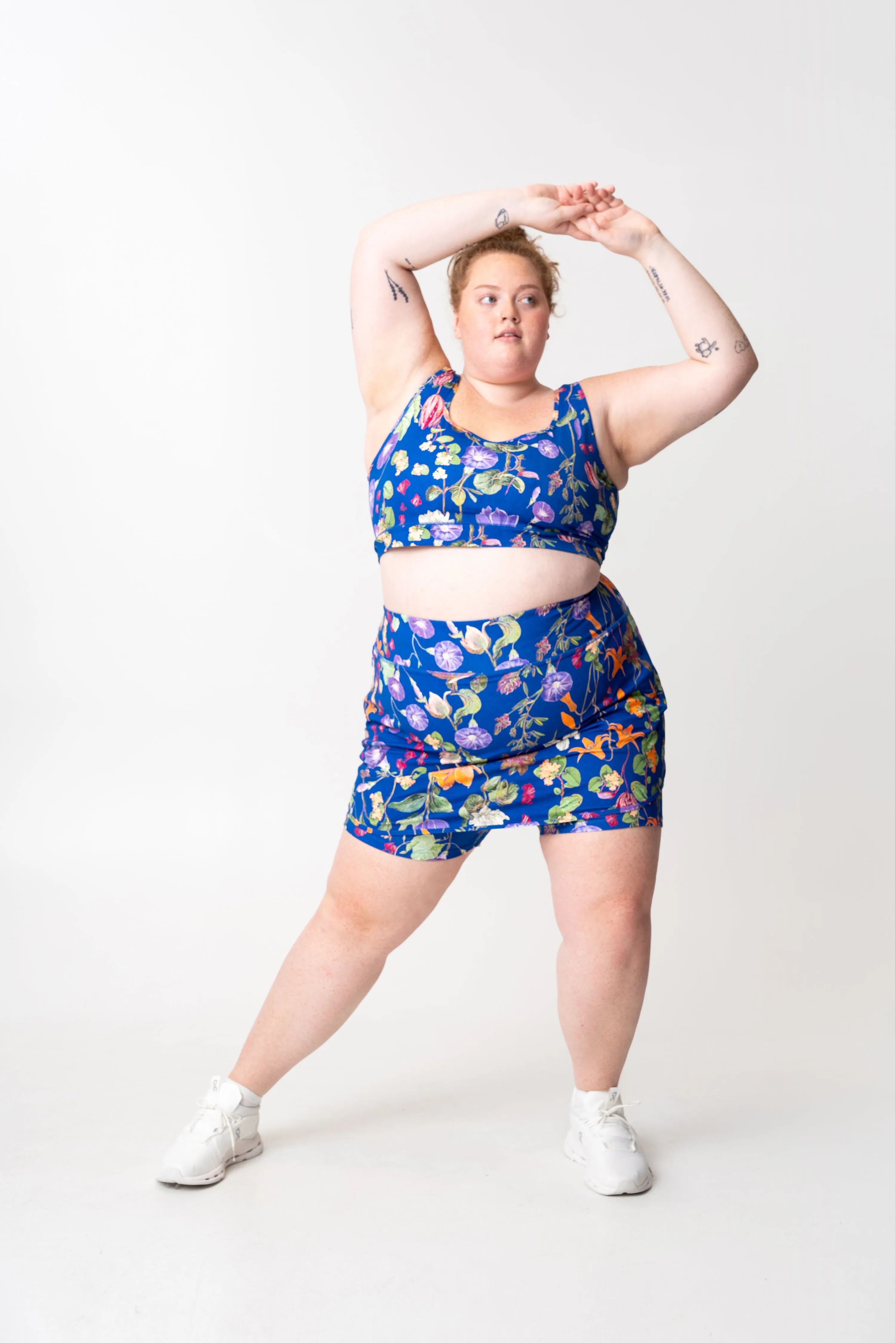 adventure performance cropped tank