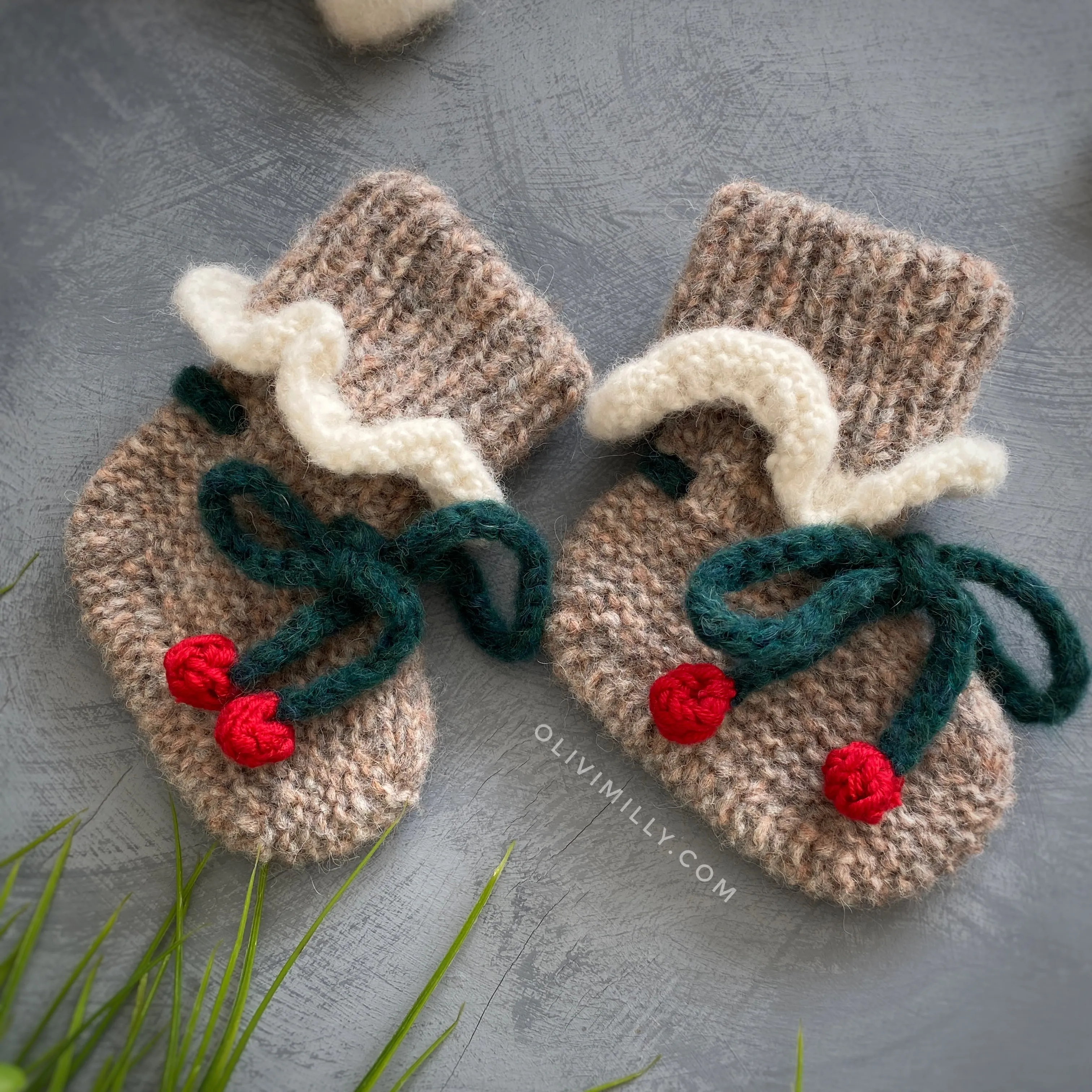 Cherry Booties | Beigebrown