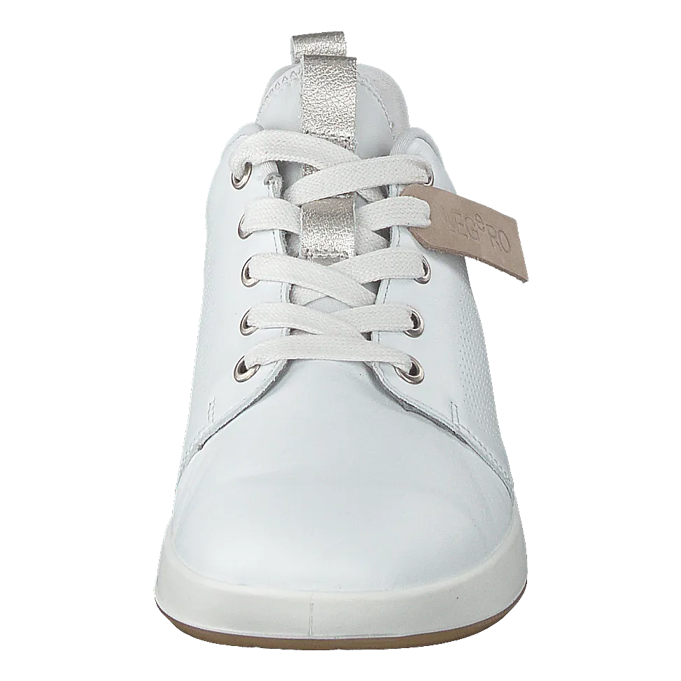 Essence White (white)