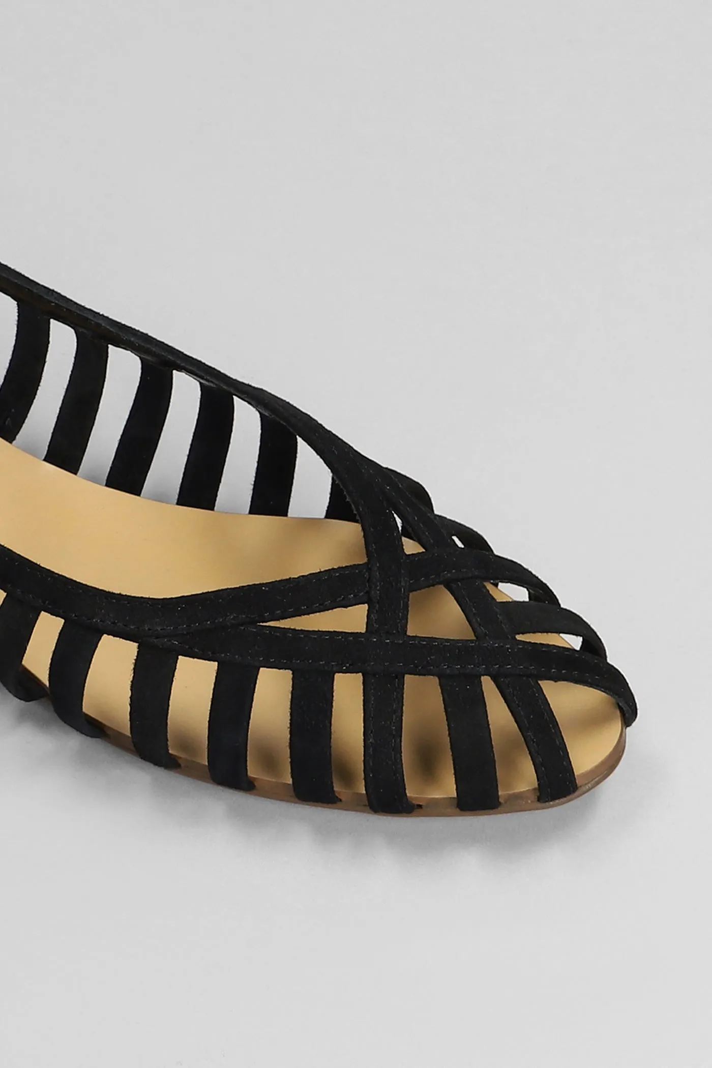 Flats in black suede