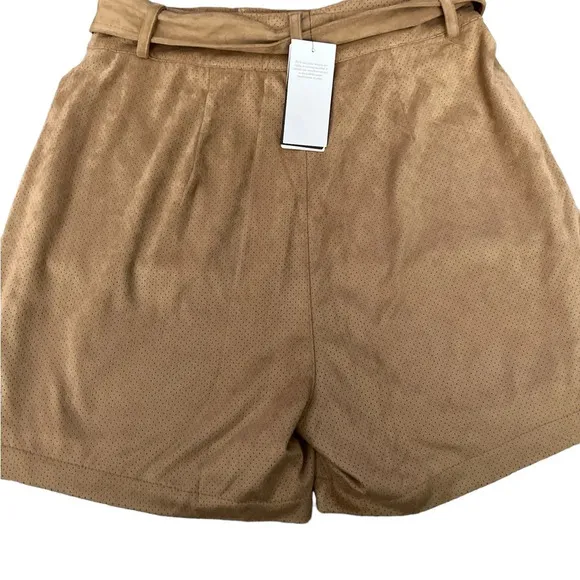 Guess Faux Suede High Rise Cargo Pocket Shorts Size Small Belted Brown Tan NWT