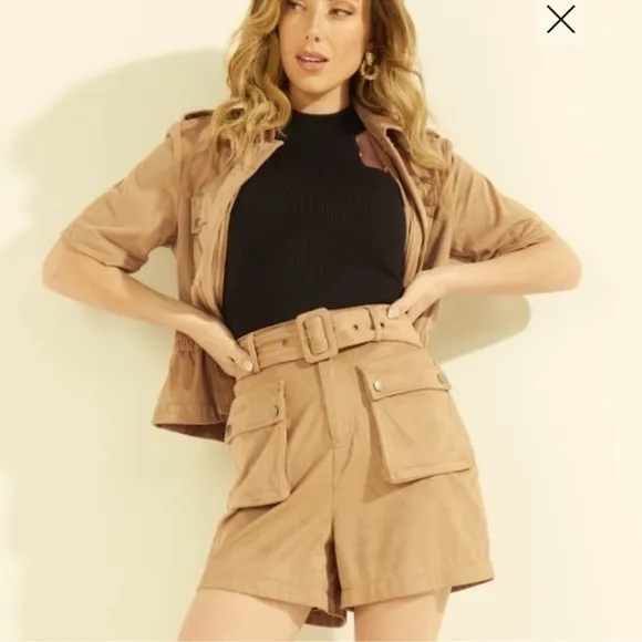Guess Faux Suede High Rise Cargo Pocket Shorts Size Small Belted Brown Tan NWT
