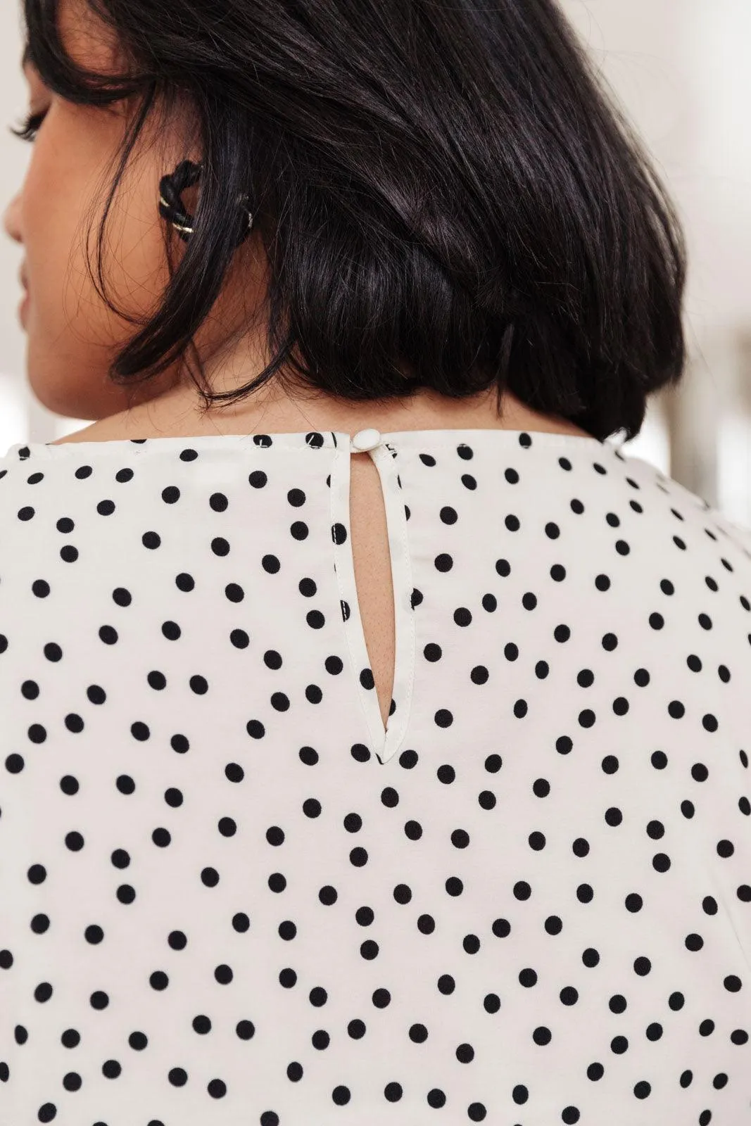 Hazel Blues® | Dreamy Look Top In White