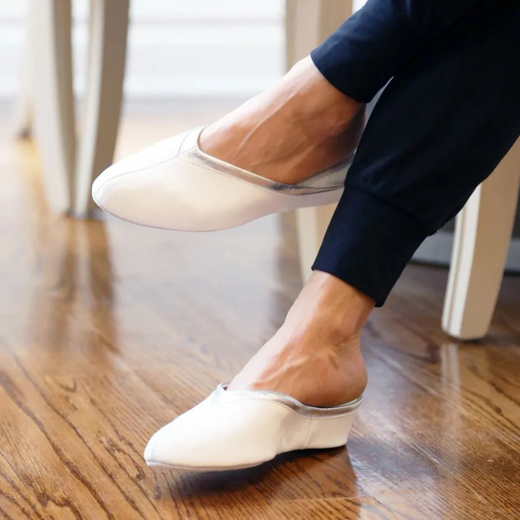 Jacques Levine Slippers 4640 White/Silver
