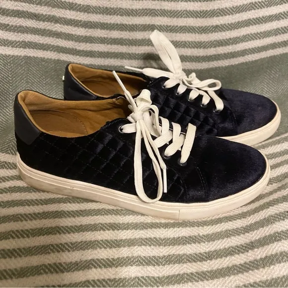 Kate Spade Fleet Blue Velvet Quilted Sneakers Size 7B