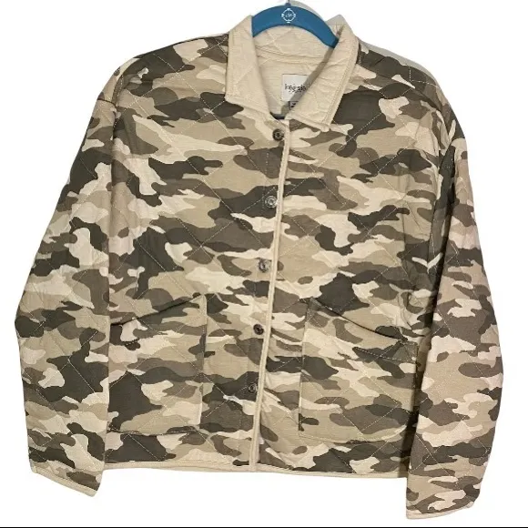 Kensie Quilted Beige Camo Cozy Jacket Size Medium