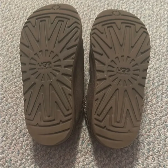 KIDS' UGG TASMAN II SLIPPER