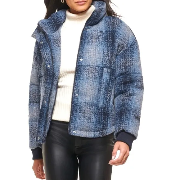 NEW LEVI’S - Plaid Puffer Jacket with Drawstring for Waist Cinch