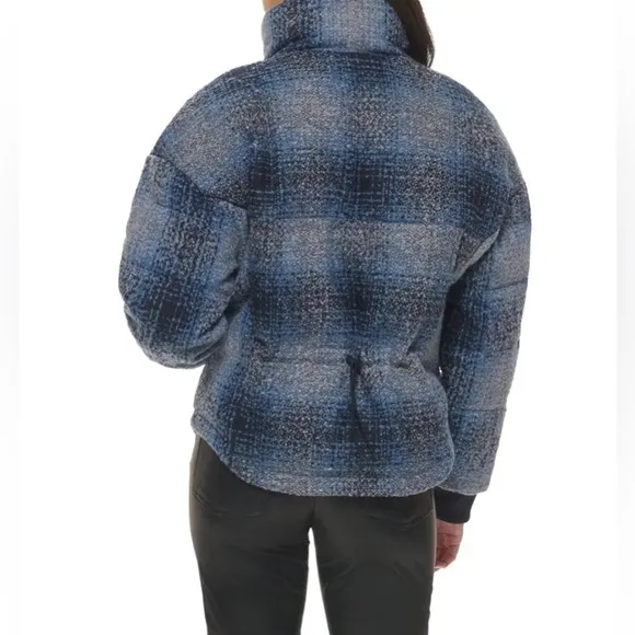 NEW LEVI’S - Plaid Puffer Jacket with Drawstring for Waist Cinch
