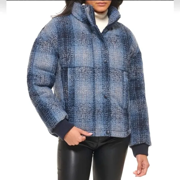 NEW LEVI’S - Plaid Puffer Jacket with Drawstring for Waist Cinch