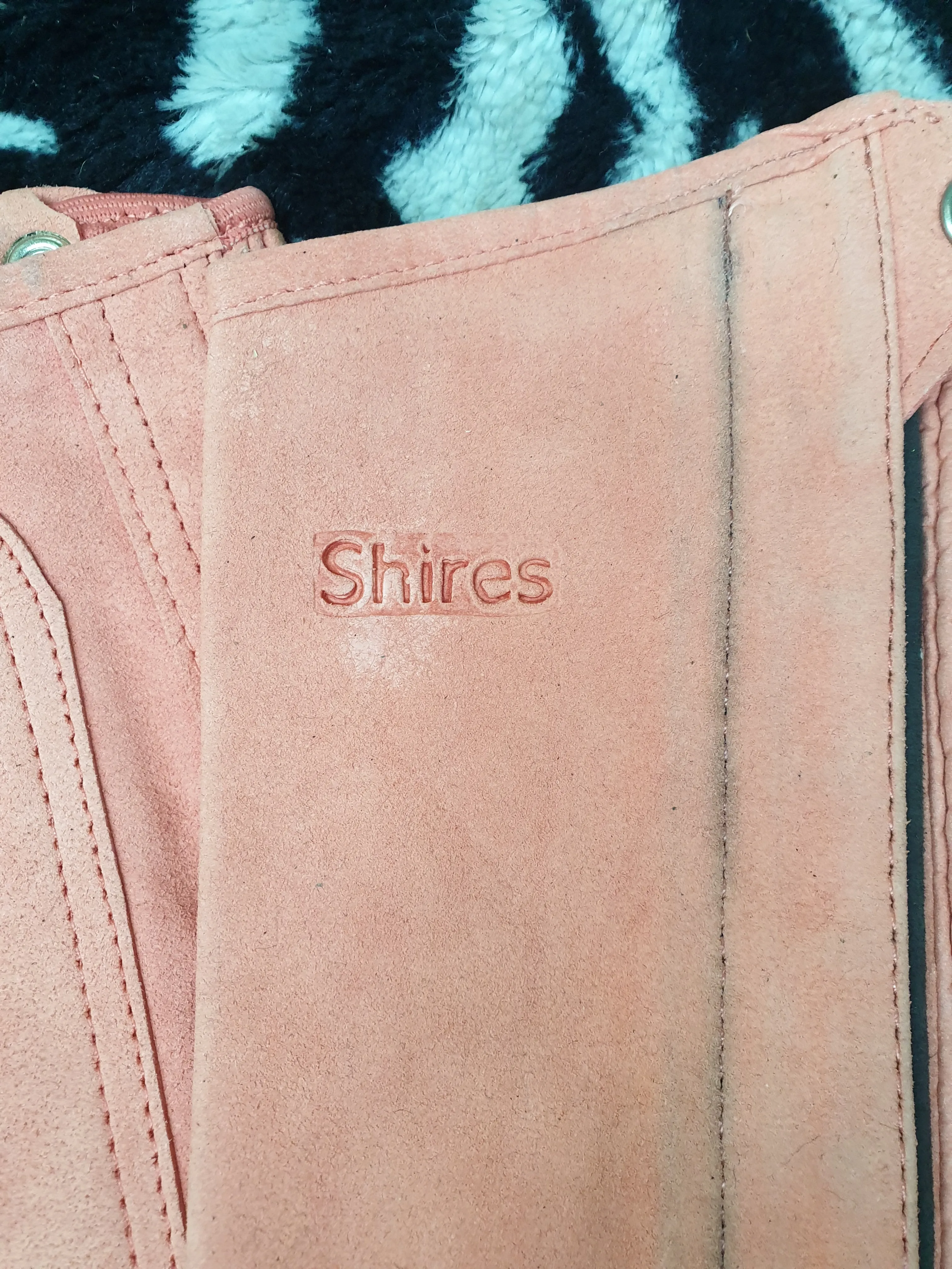 New shires salmon colour chaps in small adults