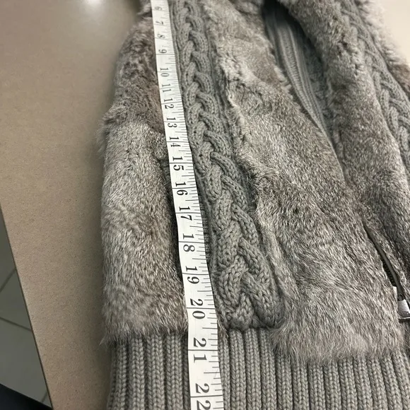 Oakwood Gray Knit Vest with Fur Trim-3