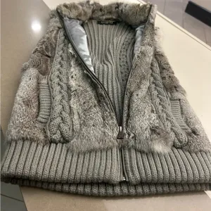 Oakwood Gray Knit Vest with Fur Trim-3