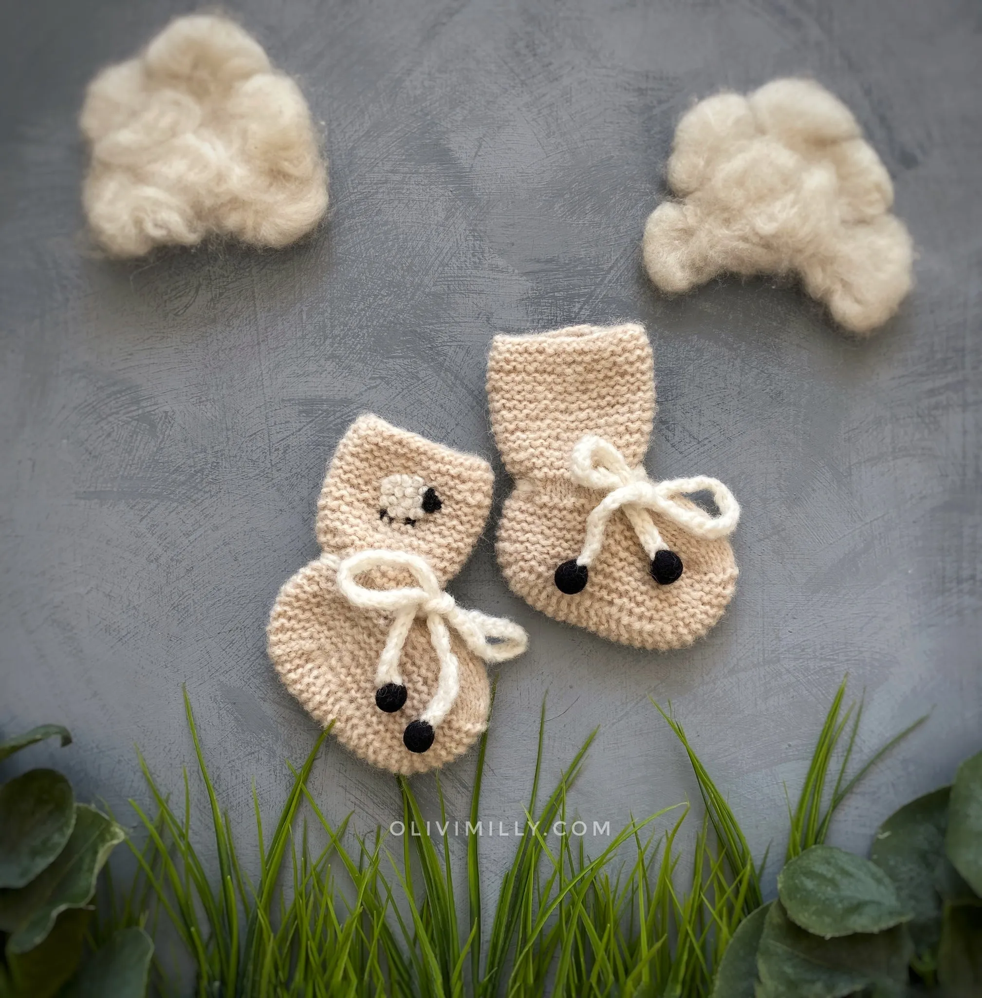 Sheeps Booties |wheat| in stock (9-12m)