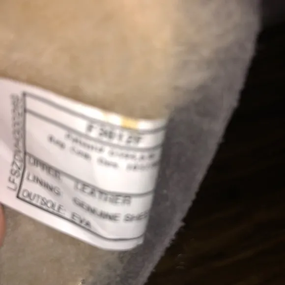 UGG Australia ‘Maddie’ boots in mushroom