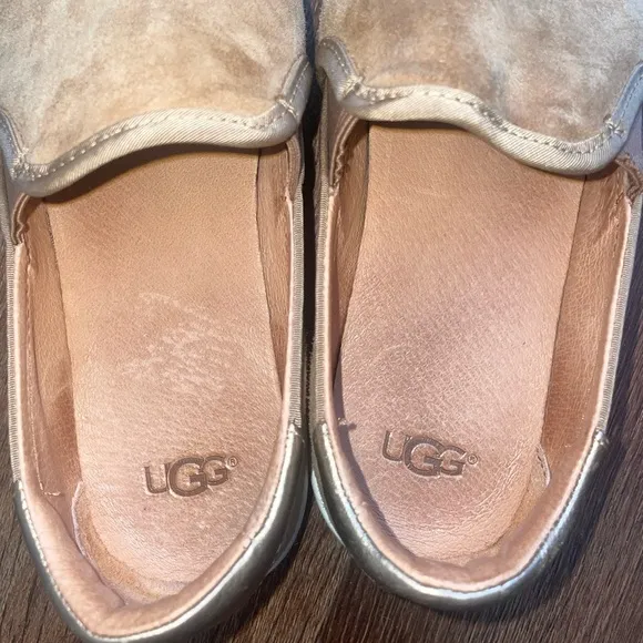 UGG Cas Brown Tan Suede Slip Ons Sneakers Size 7