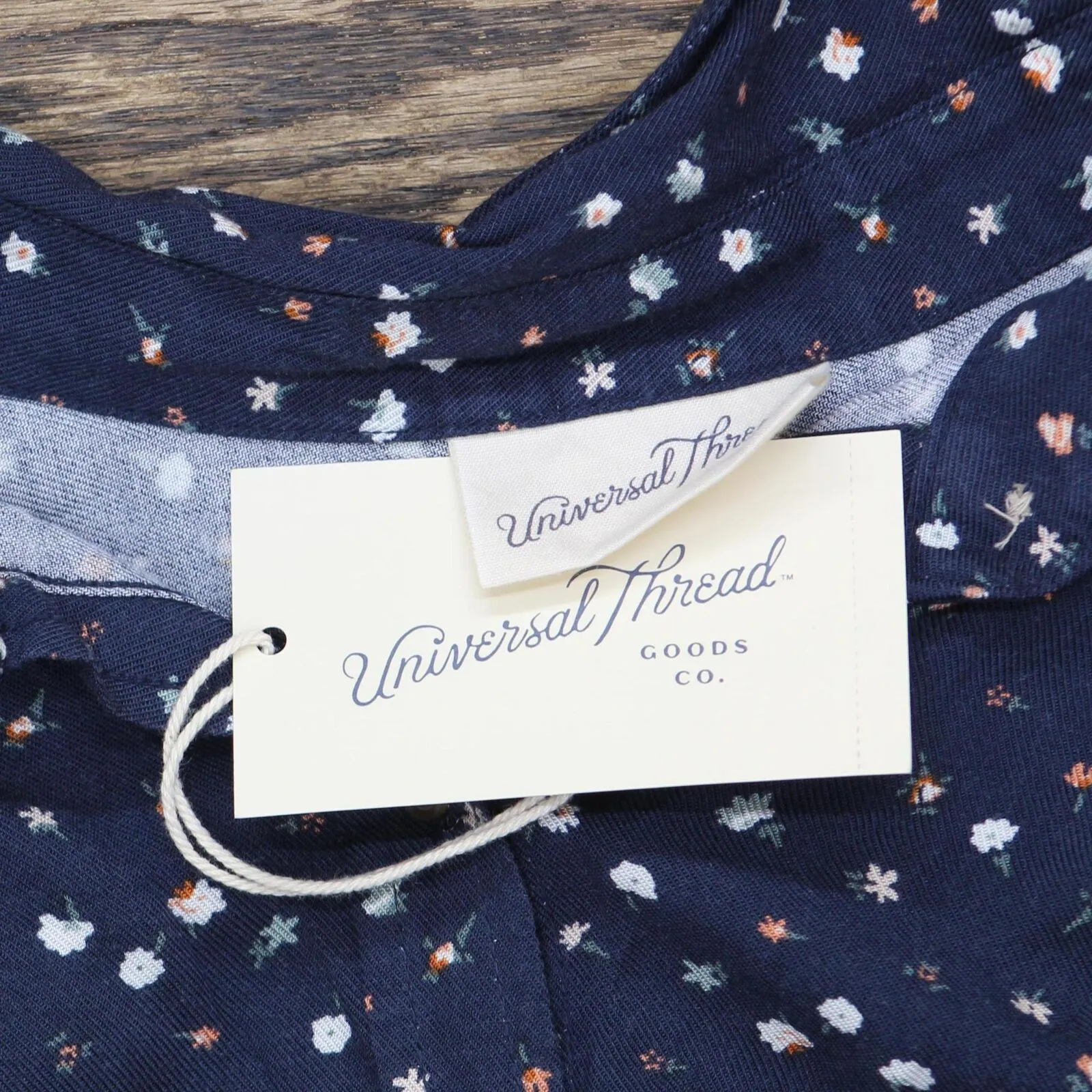 Universal Thread Floral Print Short Sleeve Button-Down Camp Shirt Navy Blue XXL