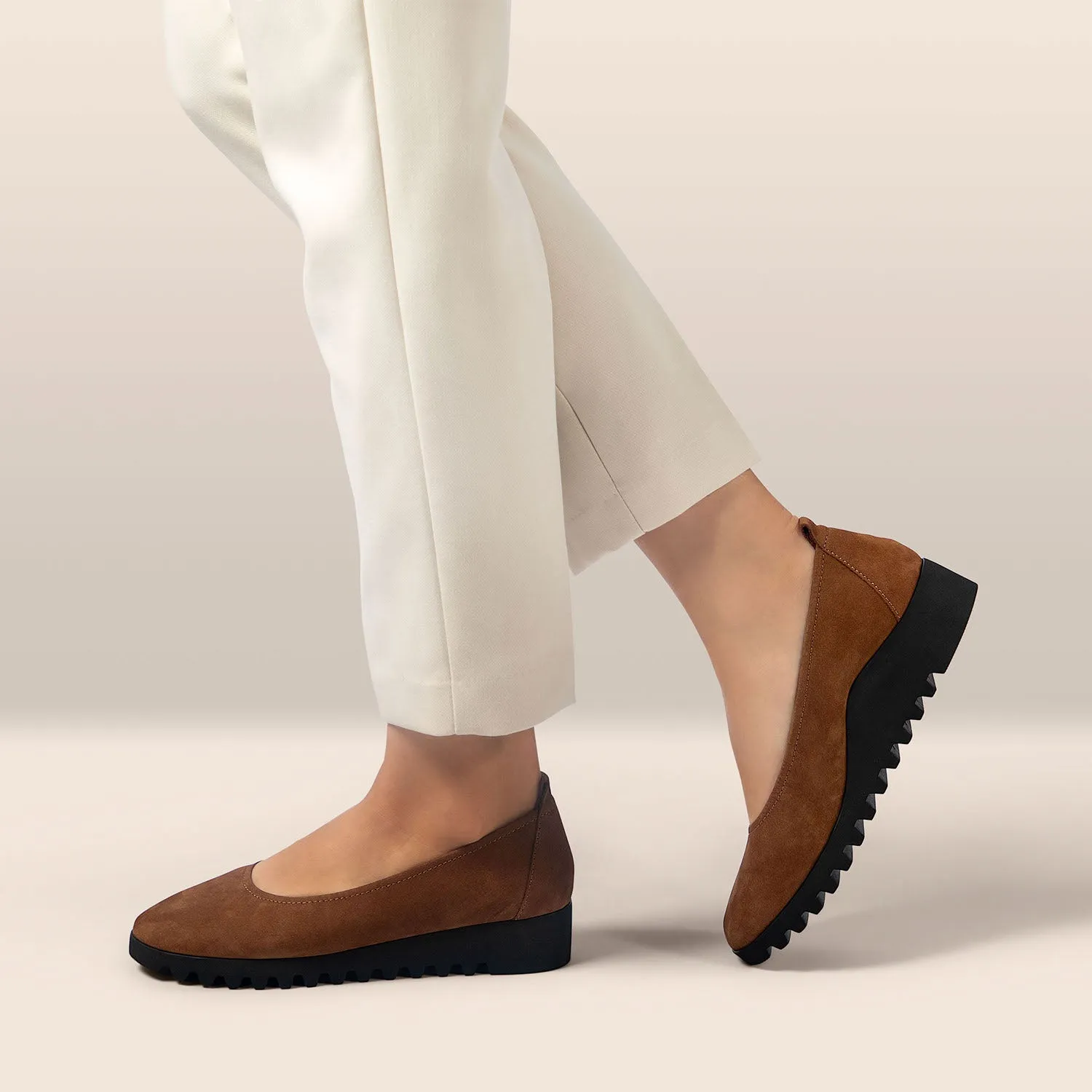 Women's Aetrex Brianna Scotch Suede