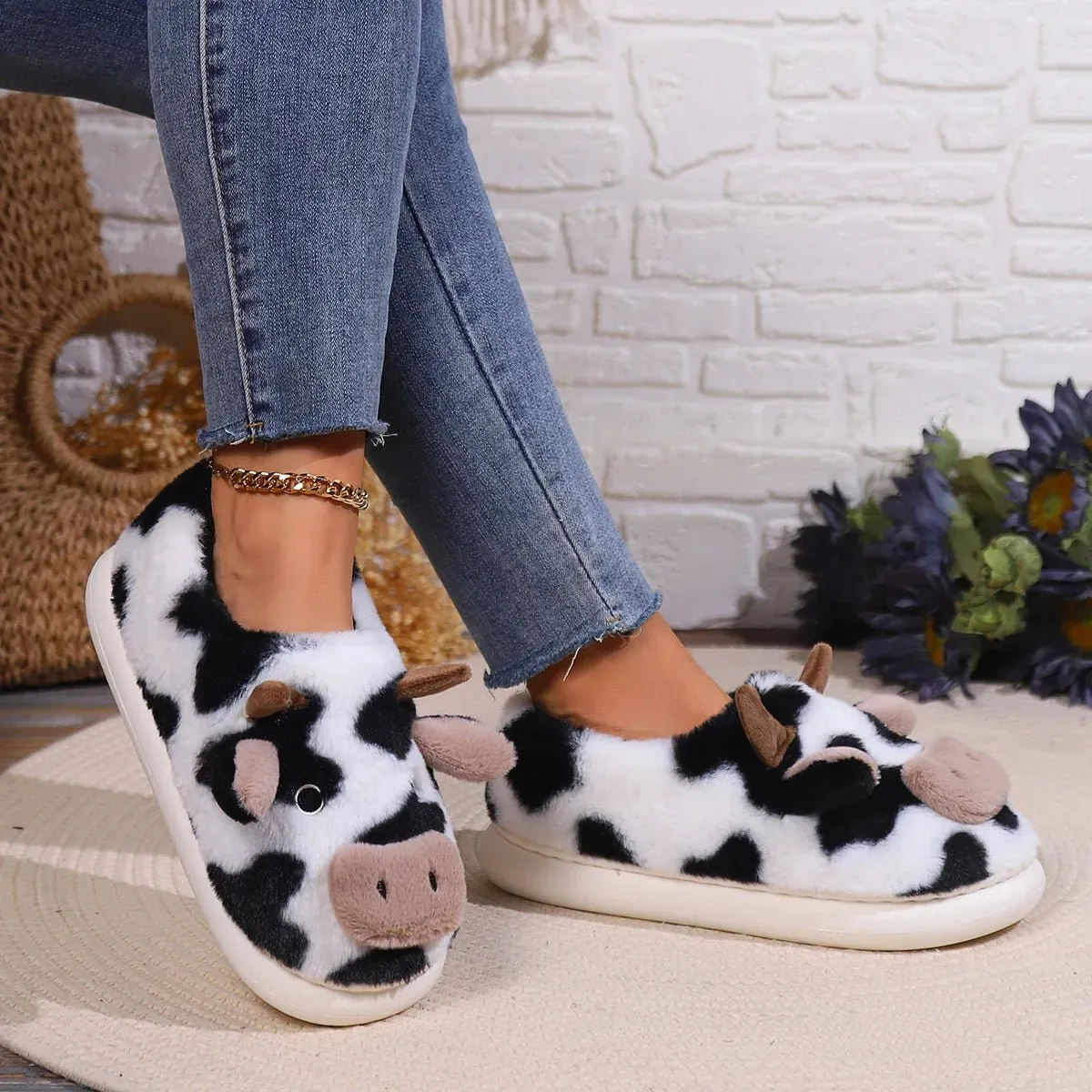 Women's Slippers Home Plush Cartoon Cow Designer Shoes Girls Cute Winter Fluffy Slippers Flats Warm Casual Fur Slides Large Size